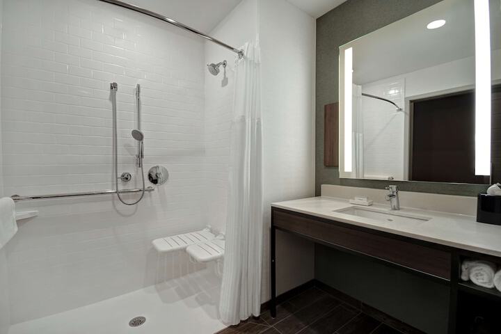 Bathroom shower