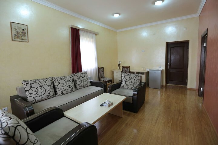 Room 19 of 40