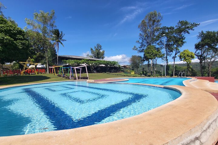 Pools & Facilities