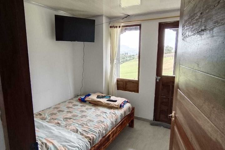 Room 28 of 66