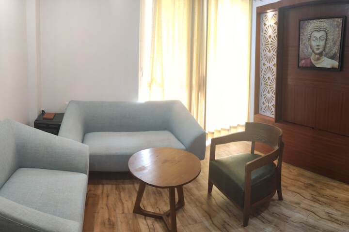 Room 16 of 33