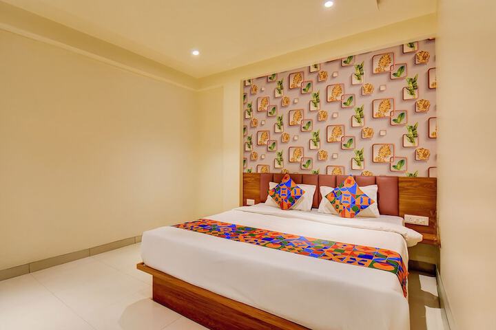 Room 14 of 25