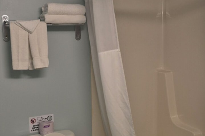 Room 90 of 99