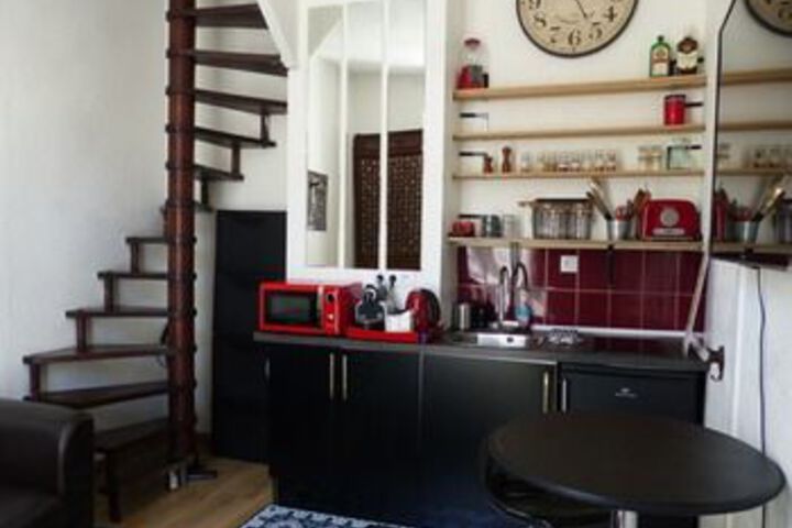 Room 12 of 14