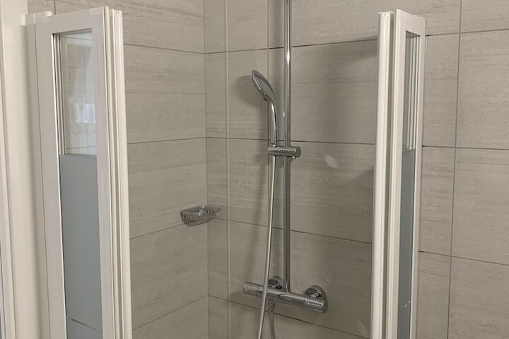 Room 50 of 71