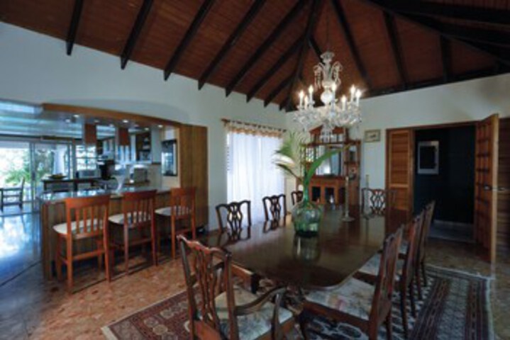 Room 6 of 27