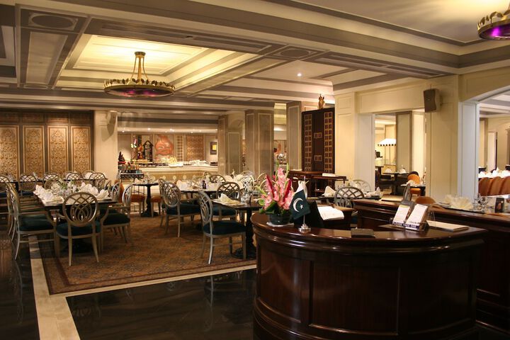 Dining 60 of 80