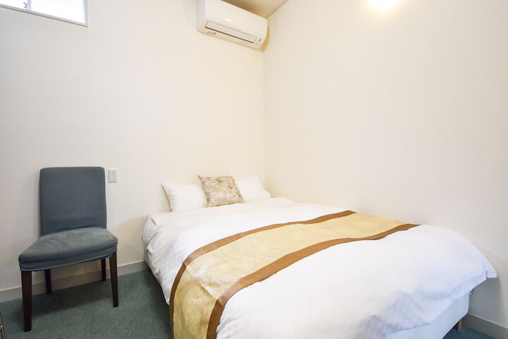 Room 15 of 97