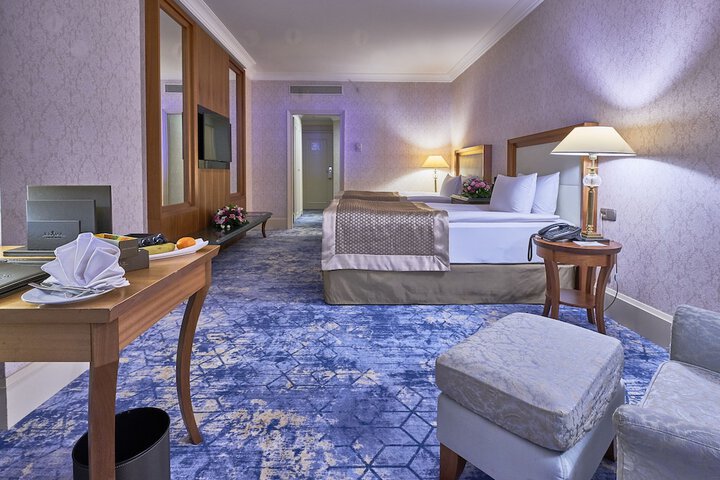 Room 51 of 120