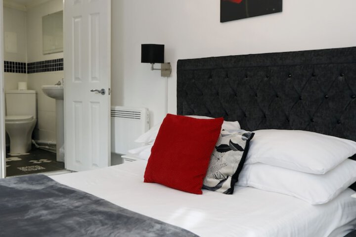 Room 49 of 63