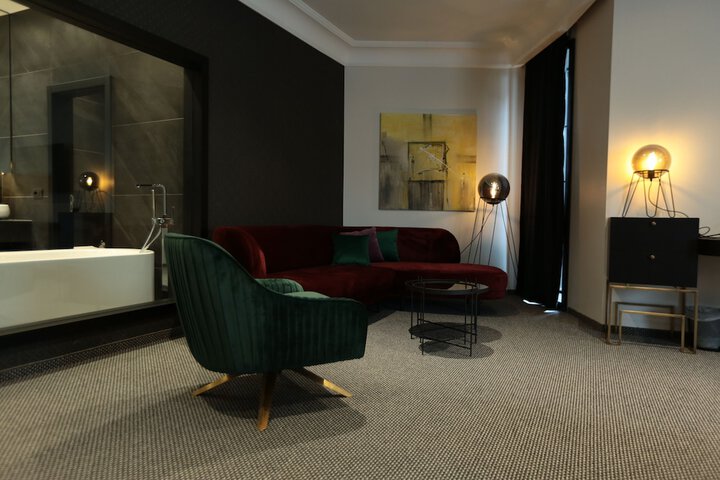 Room 20 of 48