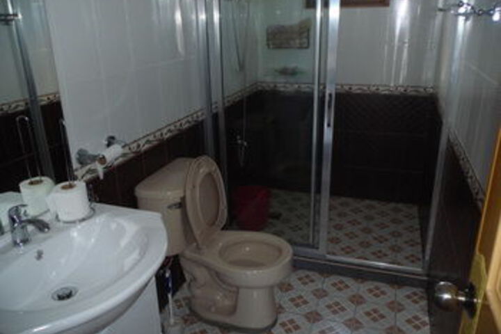 Room 2 of 16