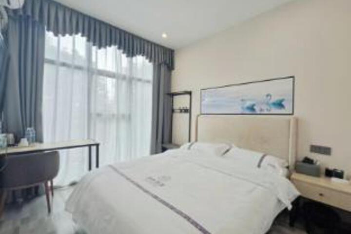 Room 22 of 23