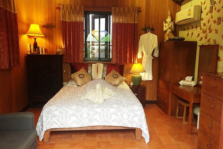 Shanti Lodge Bangkok