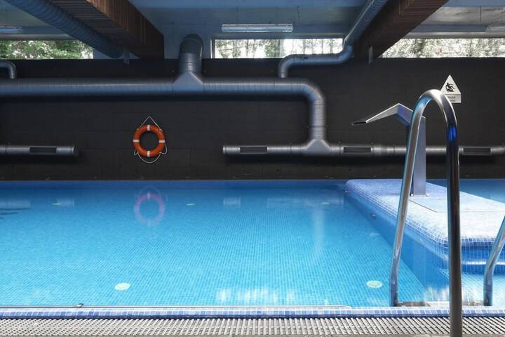 Pool Hotel