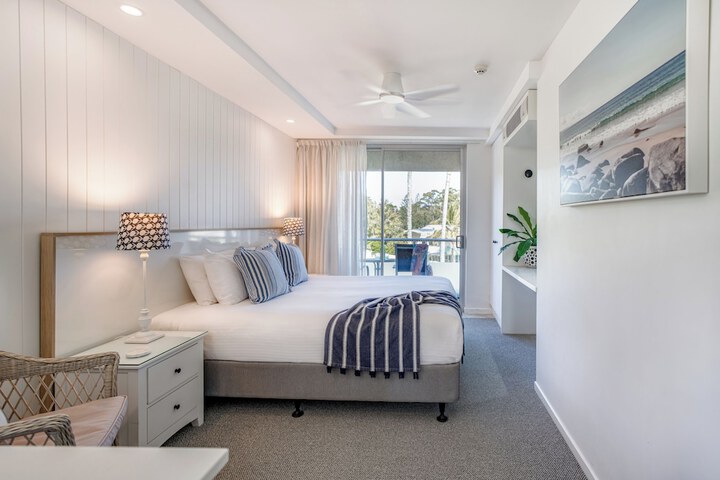 Room 8 of 24