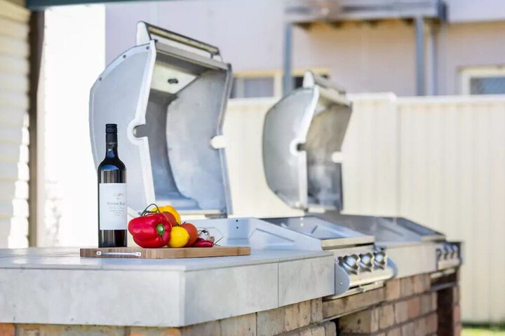 Property Grounds 81 of 86