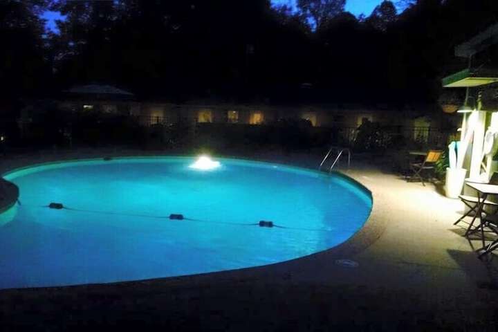 Pool 16 of 25