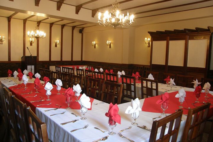 Ballroom/Hall 75 of 95