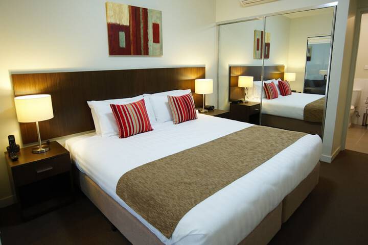 Room 4 of 30