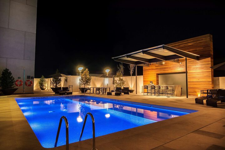 Pool 68 of 103
