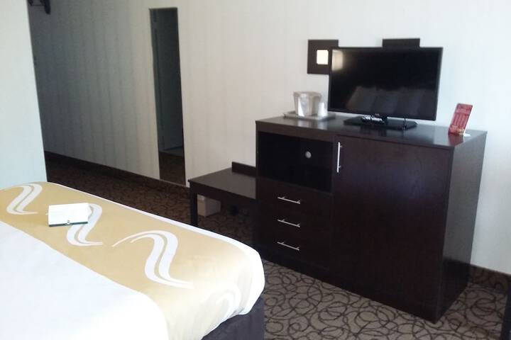 Room 10 of 71