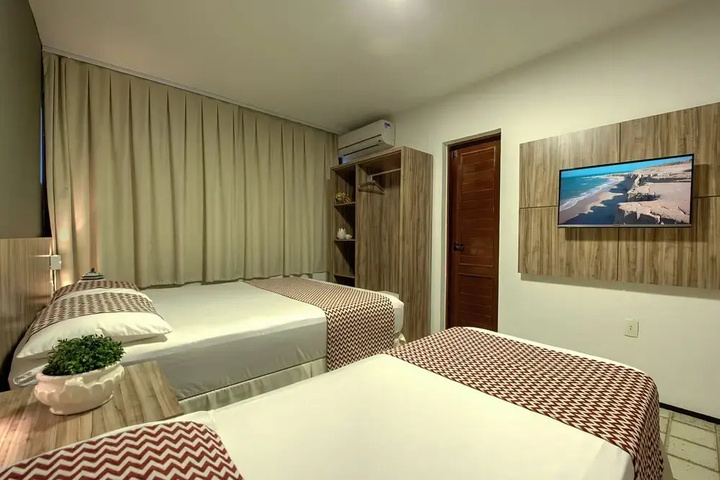 Room 5 of 14