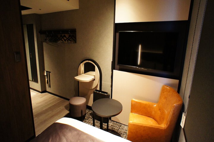 Room 18 of 47