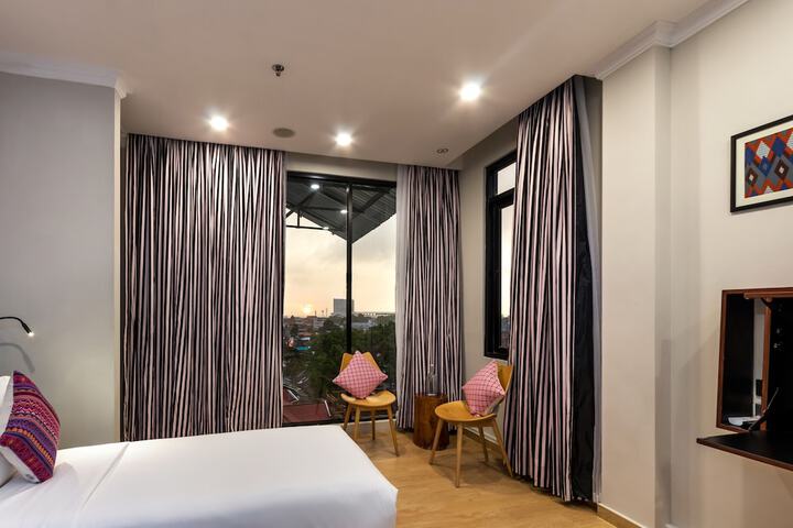 Room 8 of 54