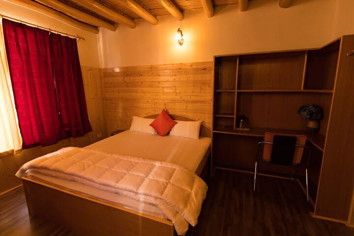 Room 15 of 43