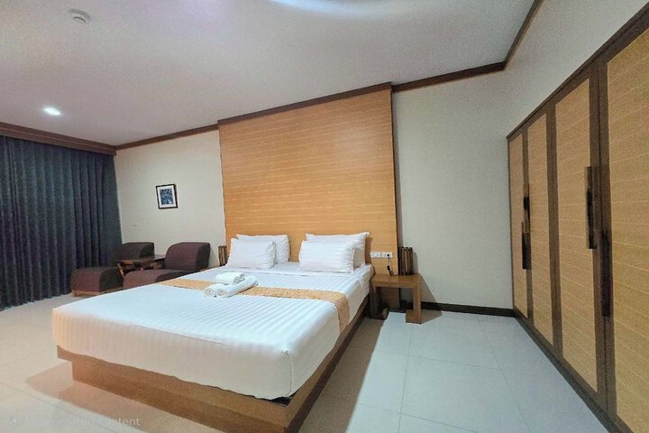 Room 20 of 128