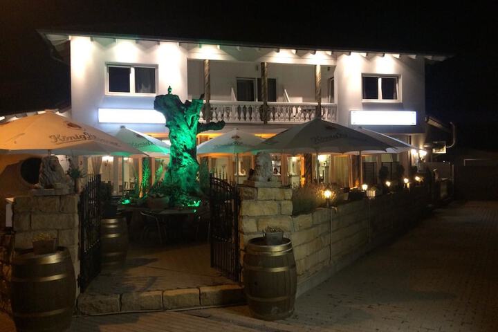 Hotel Restaurant Artemis in Weisenheim am Berg