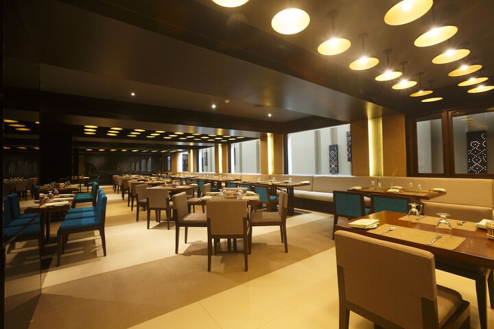 Dining 49 of 70