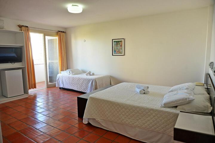 Room 9 of 14