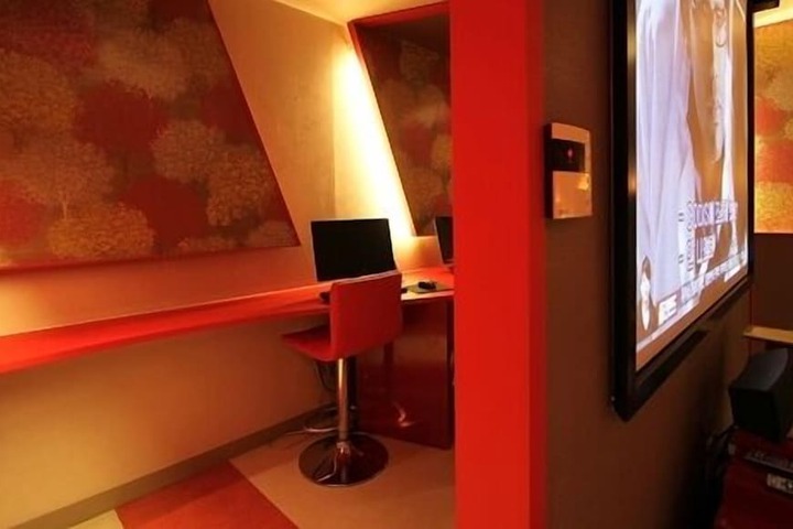Room 46 of 59