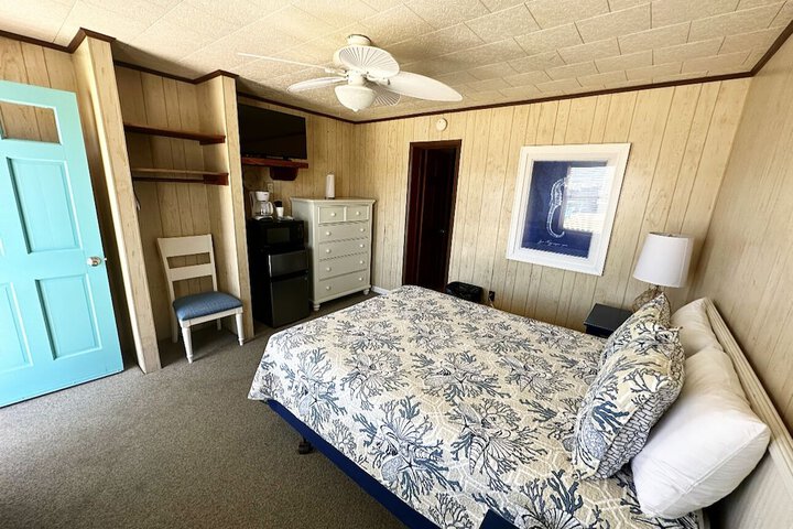 Room 5 of 123