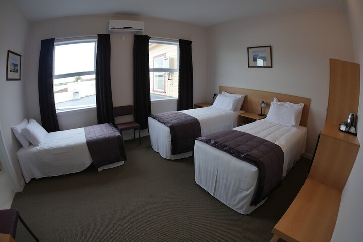 Room 4 of 26