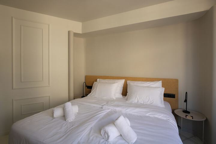 Room 56 of 133