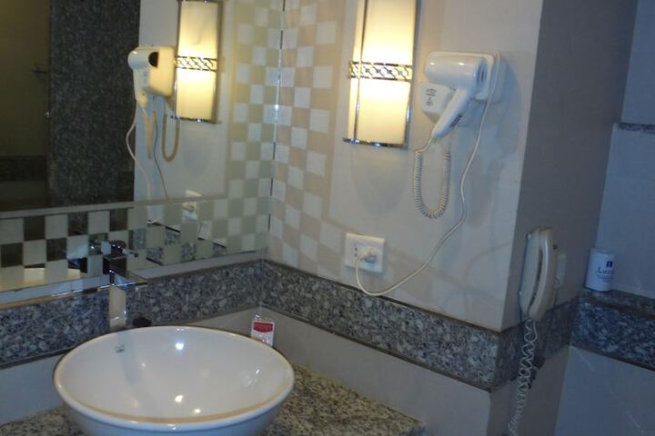 Clean Restrooms