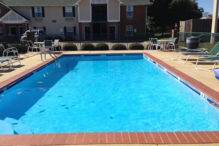 Hotel Pool