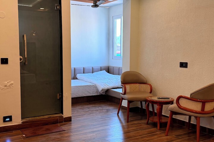 Room 48 of 95