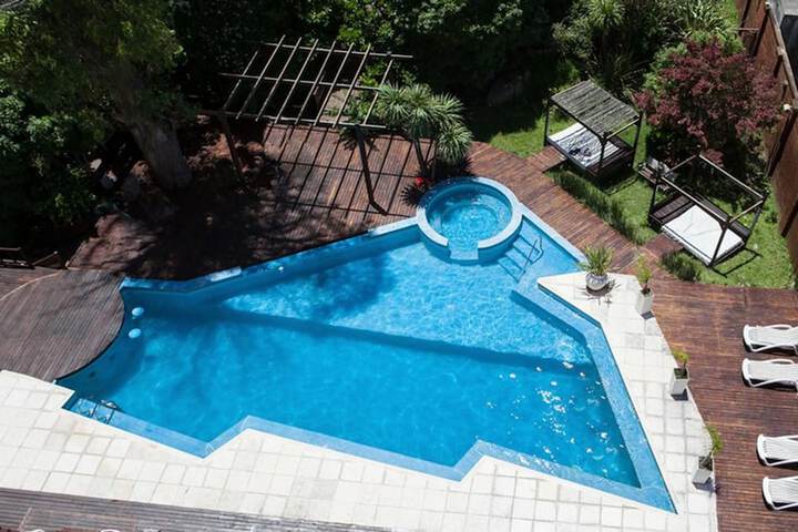Pool 26 of 33