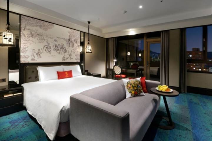 Room 28 of 75
