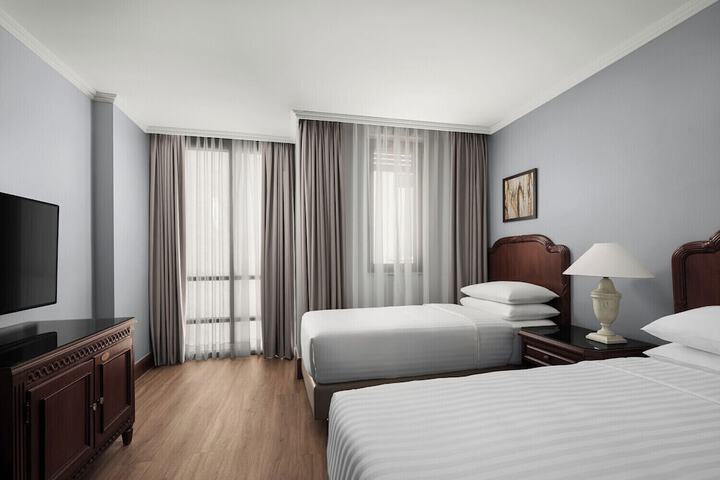 Room 54 of 175