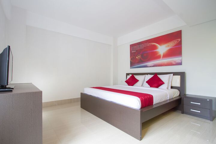 Room 10 of 42