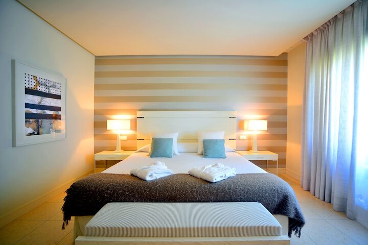 Room 17 of 192