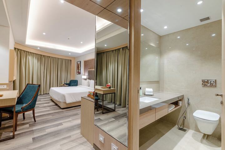 Room 12 of 39