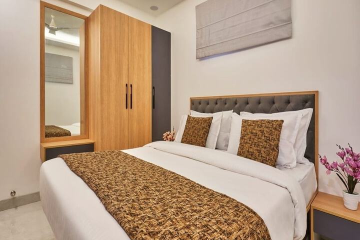 Room 16 of 27