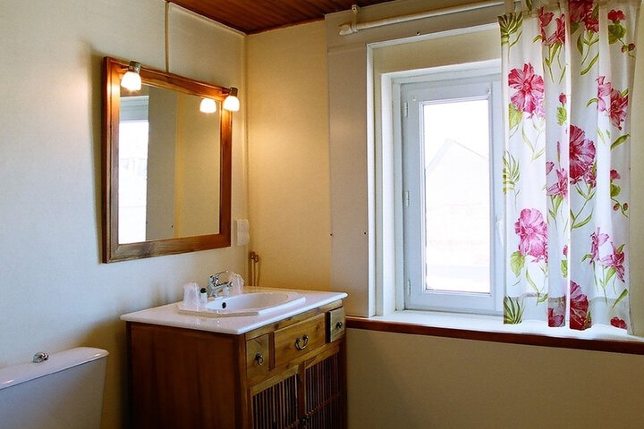 Room 21 of 37