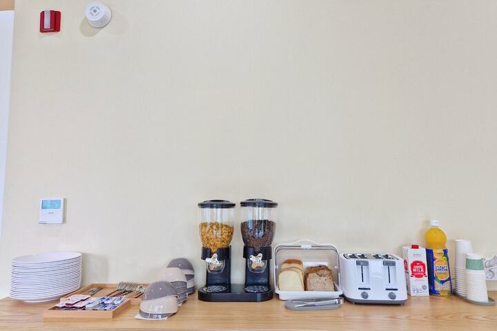 Breakfast/Coffee Service 75 of 76